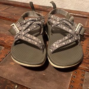 Girls Chacos - GUC